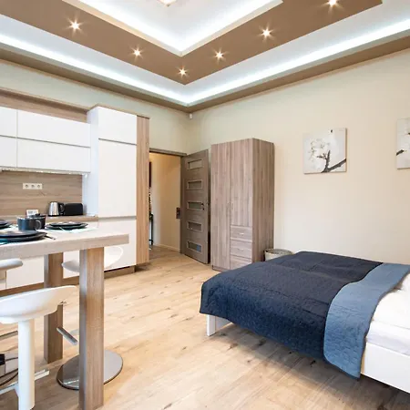 - - Comfy * Budapest