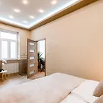 - - Comfy Budapeste